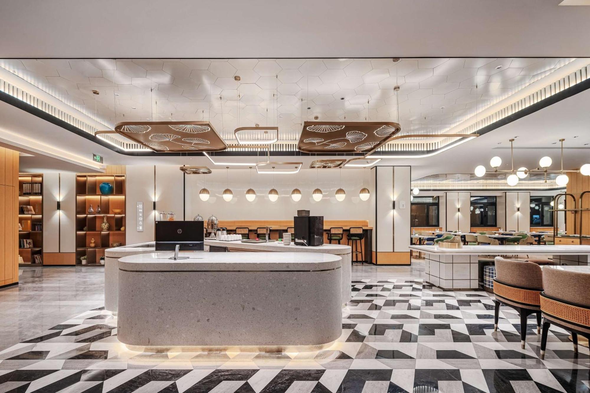 Hilton Garden Inn Beijing Temple Of Heaven East Gate Station Exterior photo